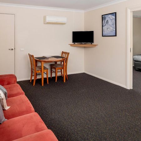 Big4 Hobart Airport Tourist Park Hotel Cambridge Bagian luar foto