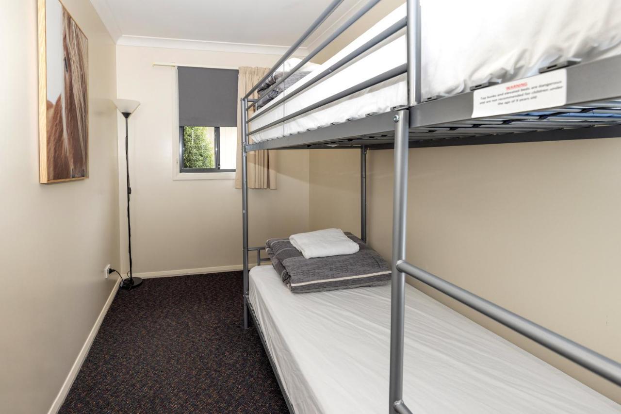 Big4 Hobart Airport Tourist Park Hotel Cambridge Bagian luar foto