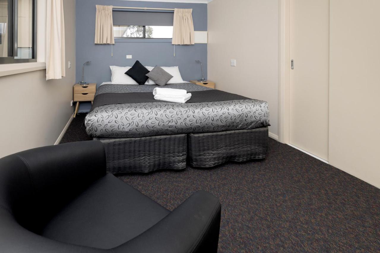 Big4 Hobart Airport Tourist Park Hotel Cambridge Bagian luar foto