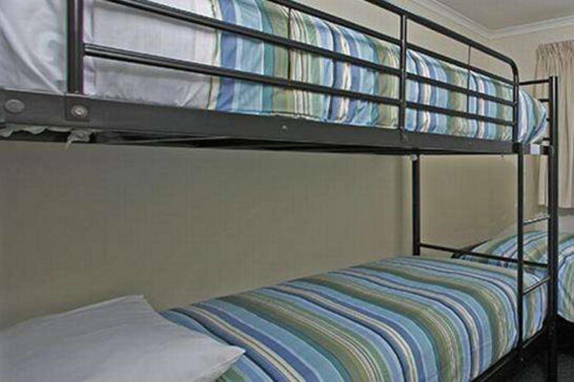 Big4 Hobart Airport Tourist Park Hotel Cambridge Bagian luar foto