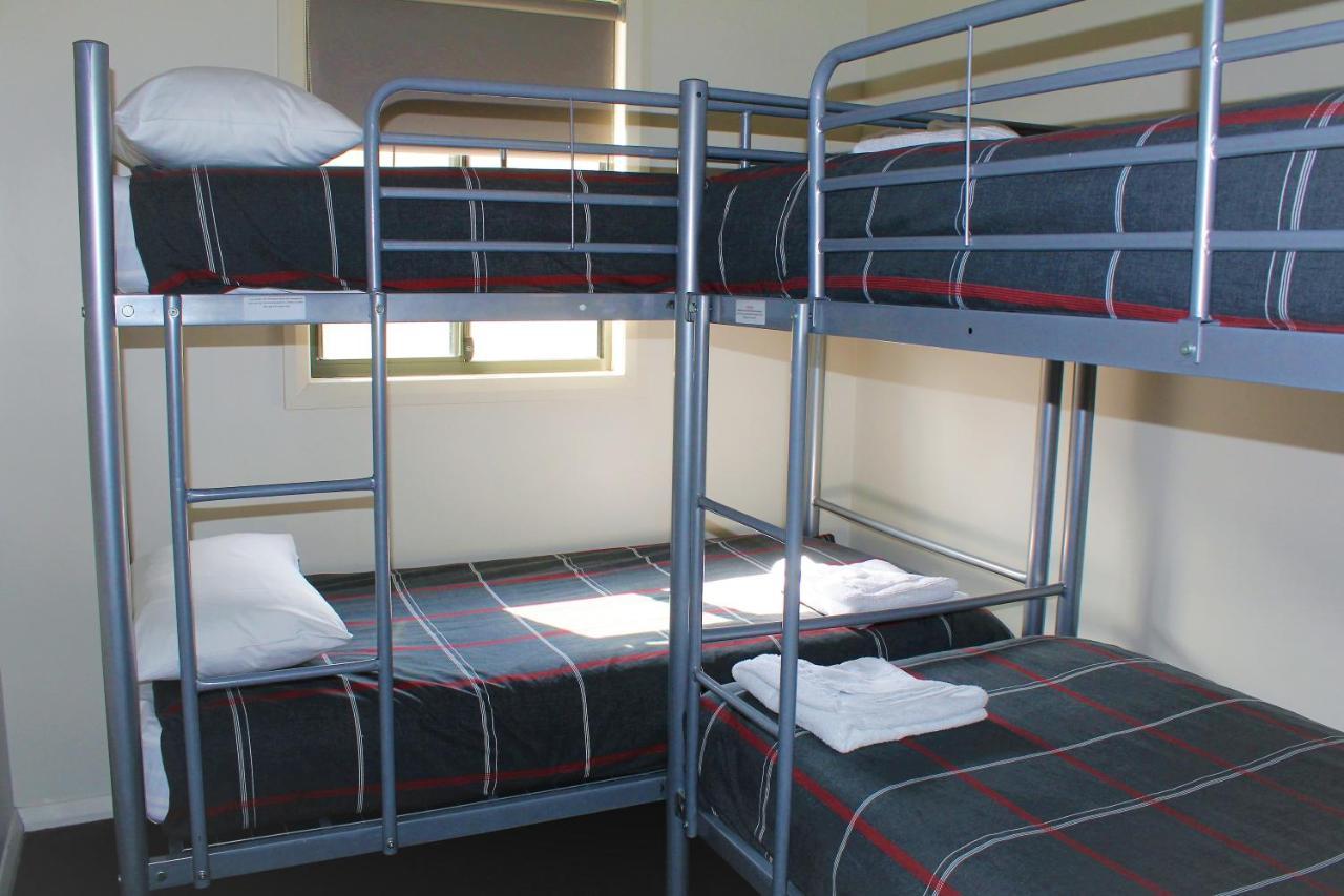 Big4 Hobart Airport Tourist Park Hotel Cambridge Bagian luar foto